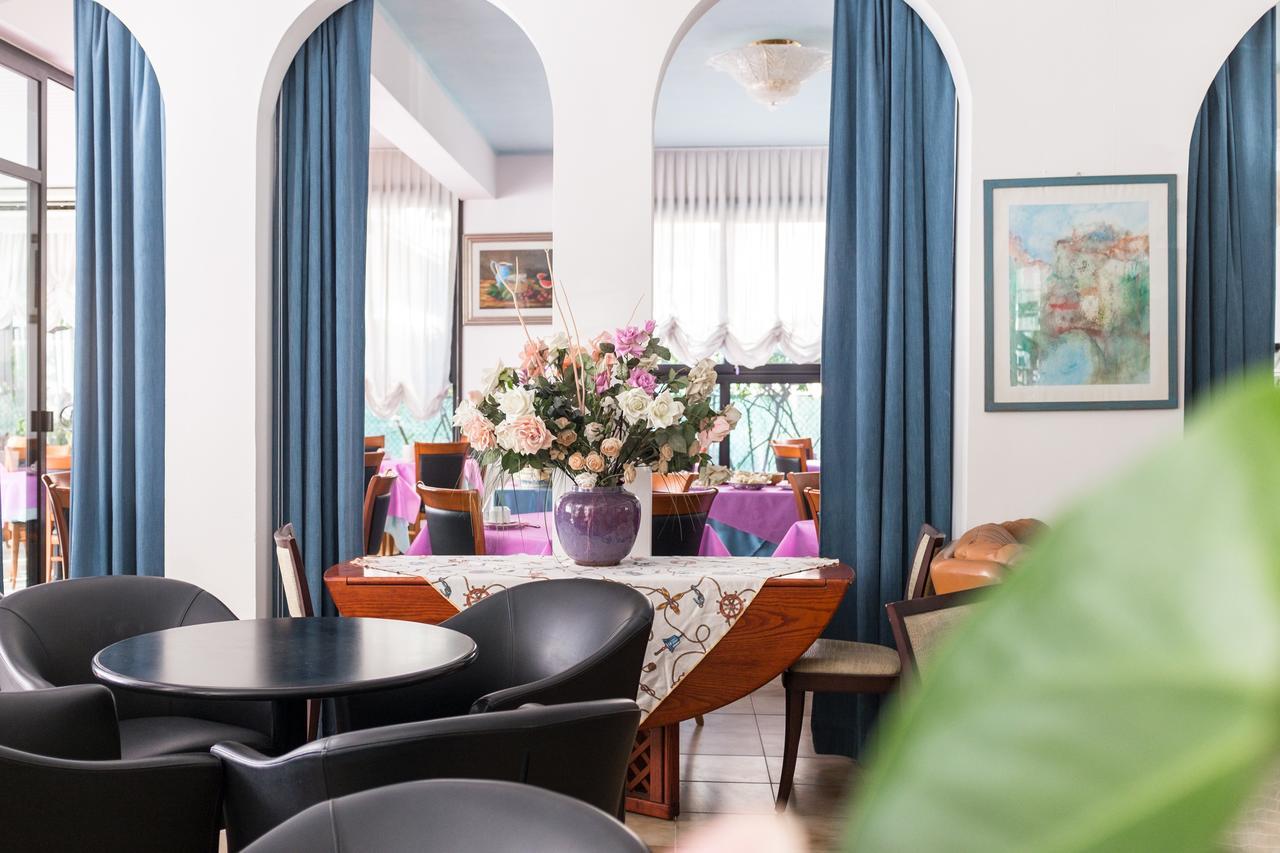 Hotel Barbiani 里米尼 外观 照片