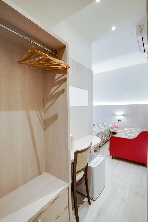 Hotel Barbiani 里米尼 外观 照片